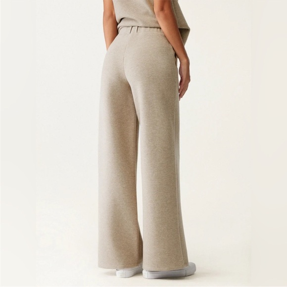 New $135 ogl FuzzLuxe 2Pcs Set Split Hem Top & High Waisted Straight Leg Pant - Picture 4 of 4
